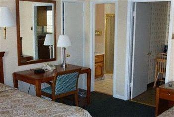 Pacific Heights Motel 3*