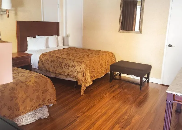 Pacific Heights Inn