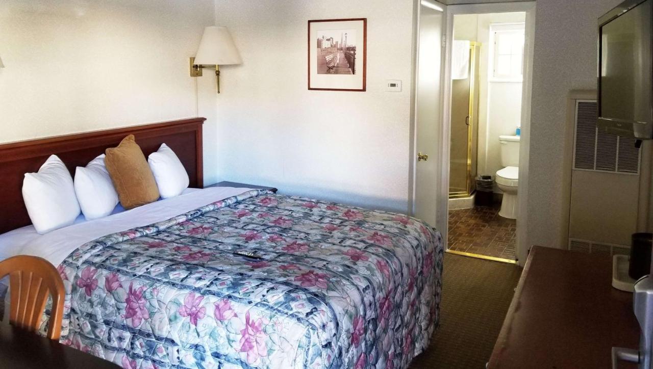 Pacific Heights 3*