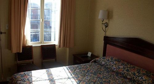 Pacific Heights 3*